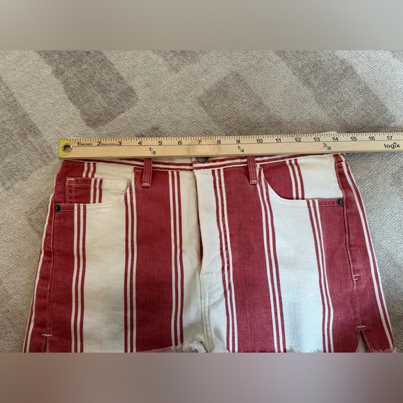 Frame Denim Le Cutoff Shorts in Fiery Stripe (Size 27) - Picture 7 of 8